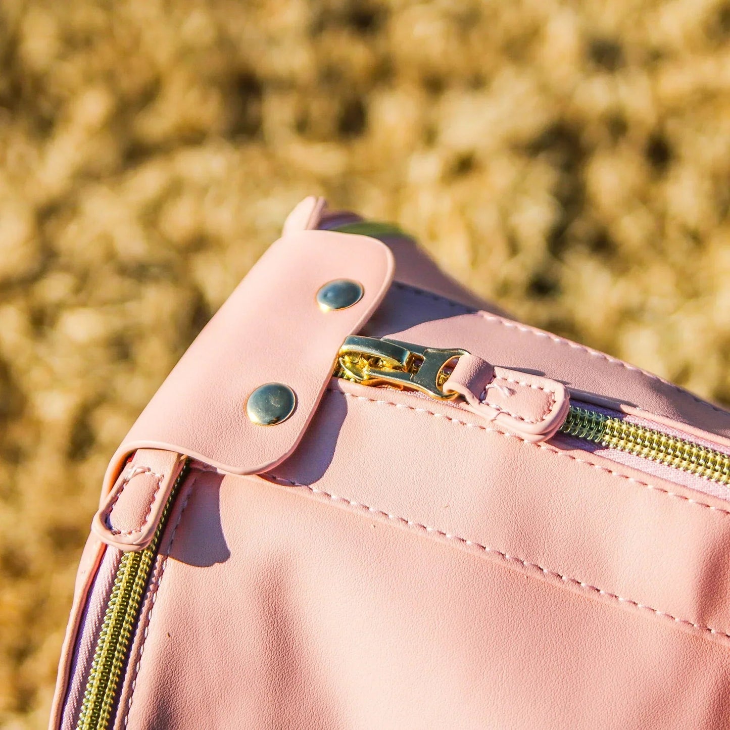CreVton Travel Bag
