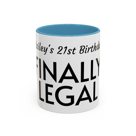 Taza de café de acento para cumpleaños número 21 - Regalo de "Finalmente legal", Taza divertida para celebraciones, Regalo de fiesta único, Recuerdo de cumpleaños, Asa negra