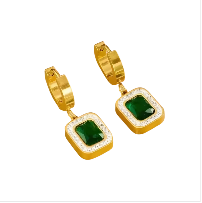 Pendientes de amuleto dorado