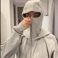 Sudadera gótica acogedora