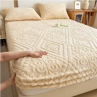 Cozy Velvet Winter Bedspread