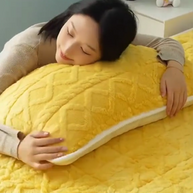 Cozy Velvet Winter Bedspread