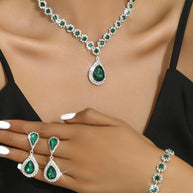 Conjunto de joyería Isadory Grace
