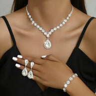 Conjunto de joyería Isadory Grace