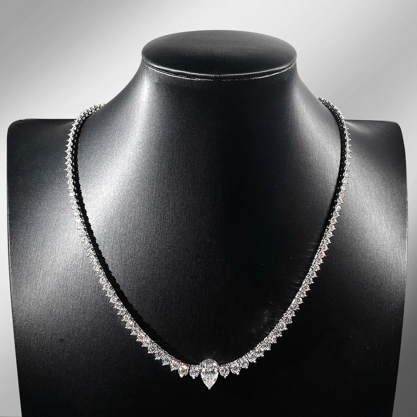 Sparkling Moissanite Tennis Necklace