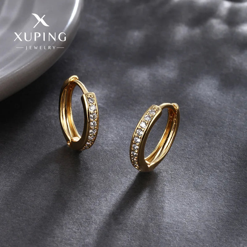 Elegantes pendientes de oro