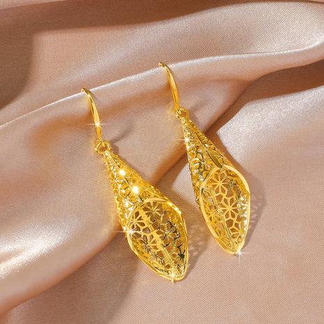 Elegant Gold Leaf Earrings