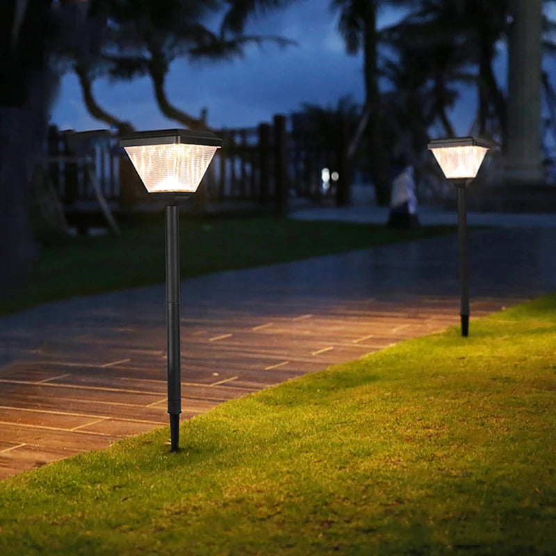 SolarGuard Bright Yard Light Pro