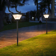 SolarGuard Bright Yard Light Pro