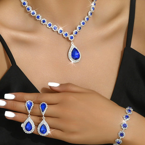 Isadory Grace Jewelry Set
